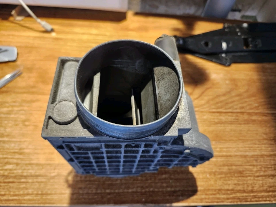 Sensor de flujo de aire másico BMW MAF Bosch 0280203016 1982-1984 533i 633csi 733i Foto 3 de 4