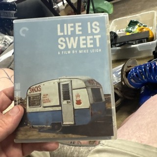 Life Is Sweet (Criterion Collection) (Blu ray 1991)
