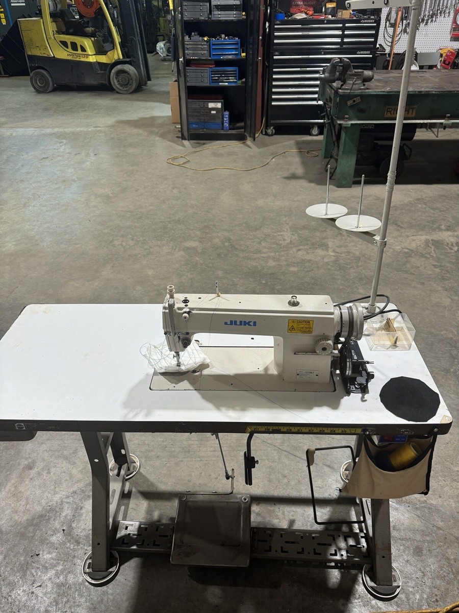 Juki DDL-5550N-7 Mechanical Sewing Machine - Complete Setup With