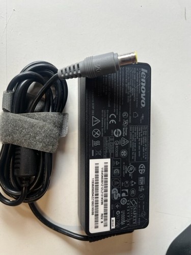 Original Lenovo 90 W 20 V 4,5 A Laptop Adapter Netzteil Ladegerät 45N0301 x 50