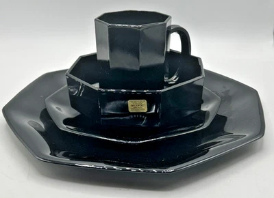 Vintage 4 Piece 1 Sets Arcoroc France Novoctime Octagon French Black Milk Glass