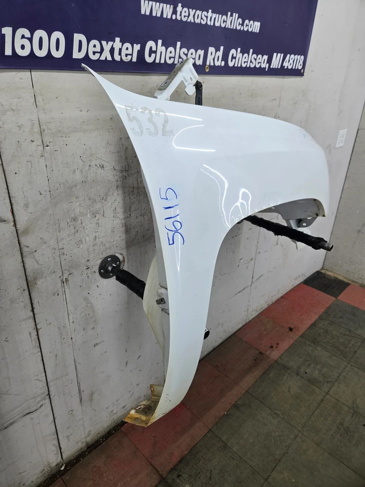 2007-2013 雪佛兰索罗德乘客侧前右手挡泥板 1500 2500 3500 HD — 第 3/4 张图片