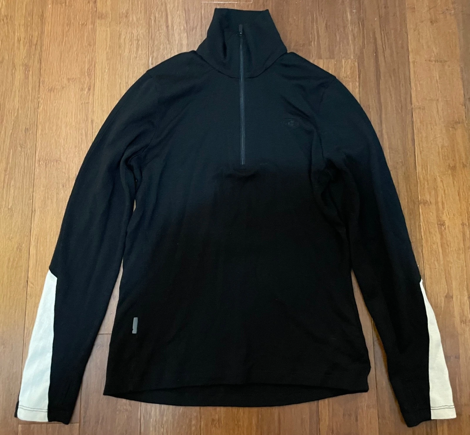 Icebreaker Merino Wool Womens 1/4 Zip M Baselayer Ski Black Ivory Long Sleeve
