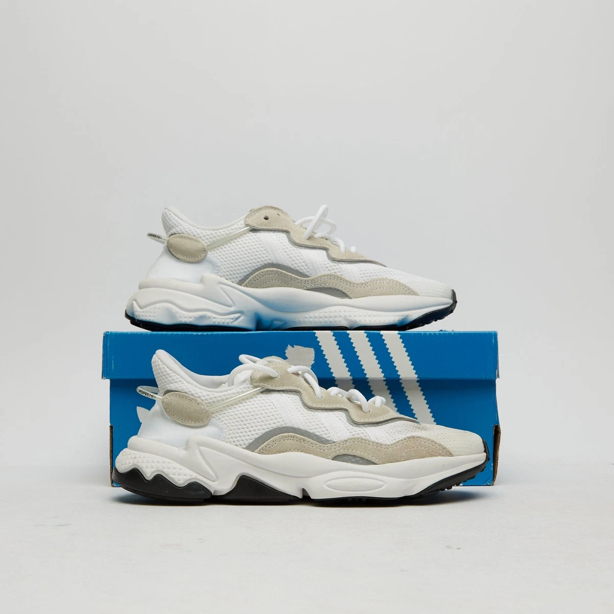 ADIDAS Ozweego Junior White SIZE 5 Trainers