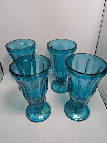 Anchor Hocking Turquoise Blue Ice Cream Sundae Parfait Milkshake Uranium Glass