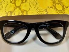 NEW +1.50 Betsey Johnson Black Thick Frame Reading Glasses Readers