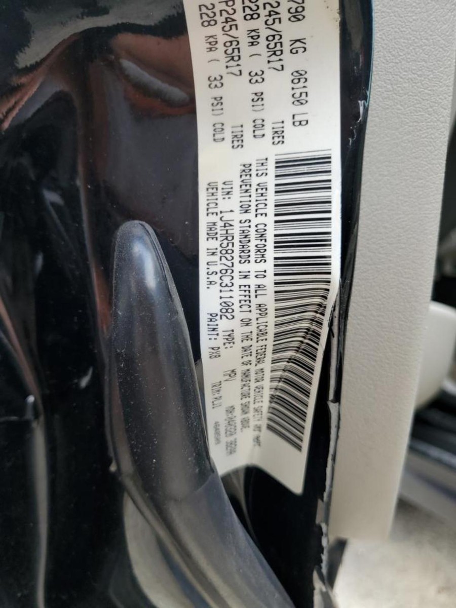 2005-2010 Jeep Grand Cherokee 5.7L Gas Rear Axle Assembly 3.73