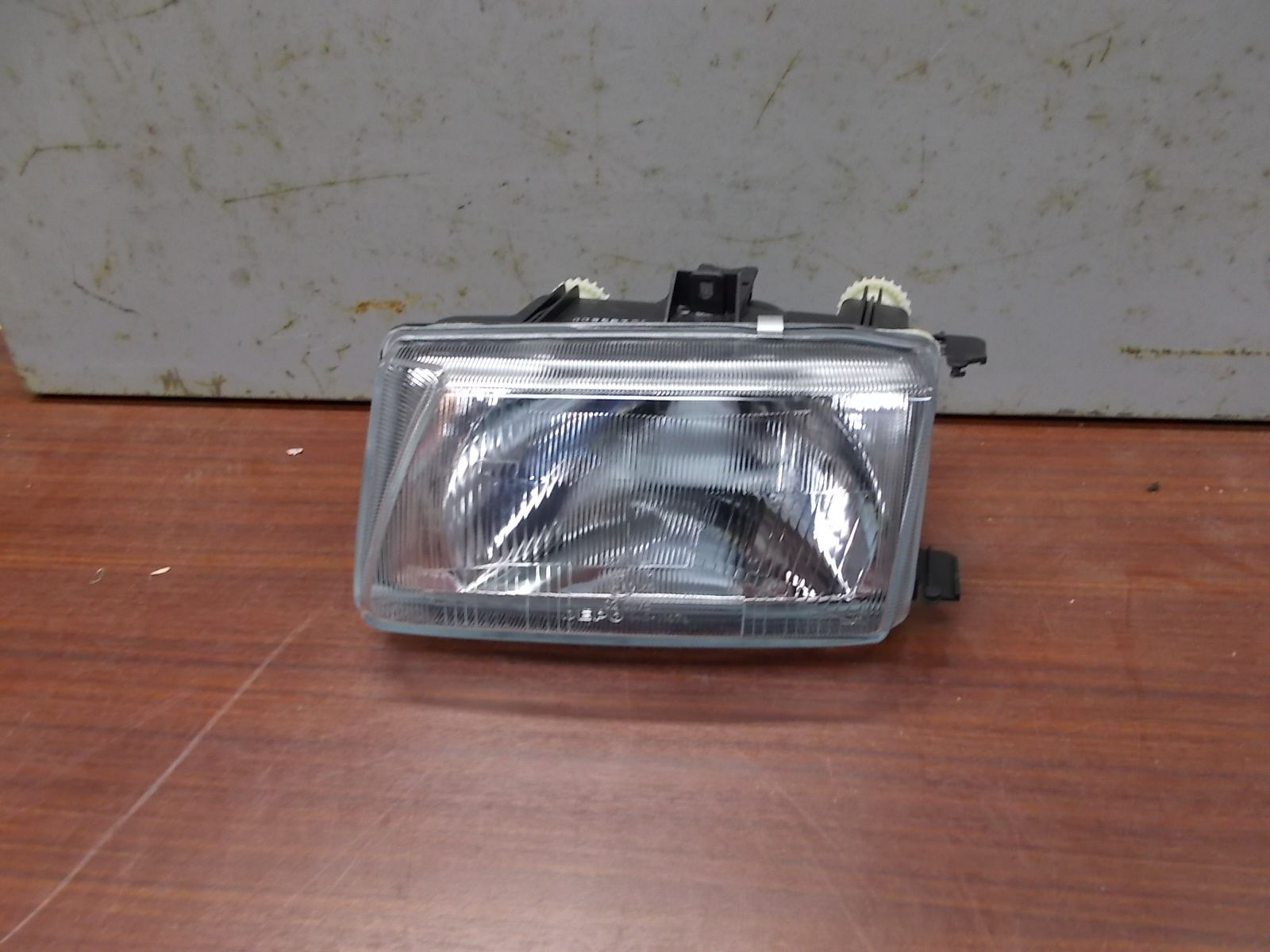 Phare gauche conducteur pour Seat Ibiza et Cordoba optique avant origine 085174