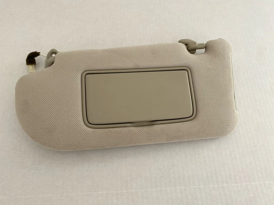 Infiniti M35 LH 2006-2010 parasol lado del conductor con luz de espejo se extiende beige OEM Foto 4 de 4