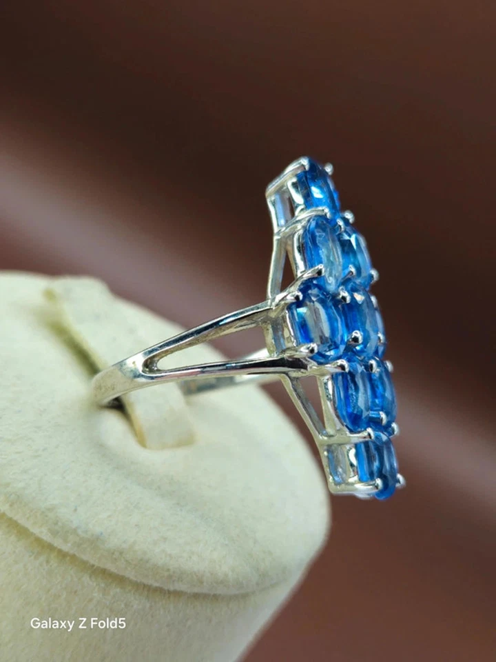 Anillo de plata de ley 925 con racimo de cianita talla O facetado con piedras preciosas azules corte ovalado Foto 4 de 4