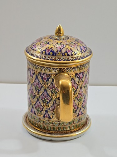 Thai Benjarong Gilded Hand Painted Porcelain Mug with Lid & Saucer Floral Design - Picture 2 of 10