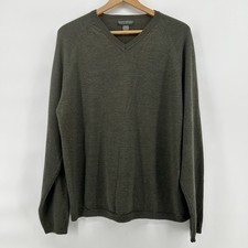 Banana Republic 100 Merino Wool V Neck Sweater Olive Green Men  s Large