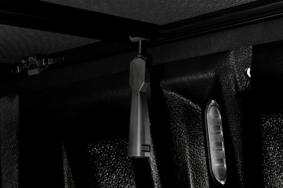 Extang 92940 Trifecta 2.0 - 99-06 (07 Classic) серебристый/Sierra 6 футов 6 дюймов - Изображение 4 из 4