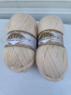 2 Skeins Alize Angora Gold Yarn 100g 550m 80% Acrylic 20% Wool Soft Beige