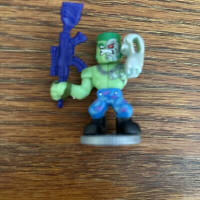 Moose Akedo Ultimate Arcade Warriors Series 1 Toxinator Epic Action Figure Green