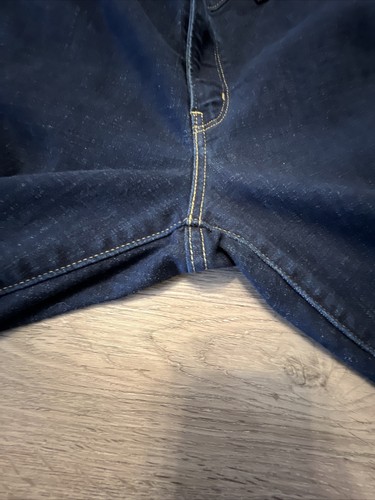 Levi Strauss Jeans Women's Size 16 Blue Denim 33x30 Classic Bootcut Cotton Blend - Picture 4 of 12