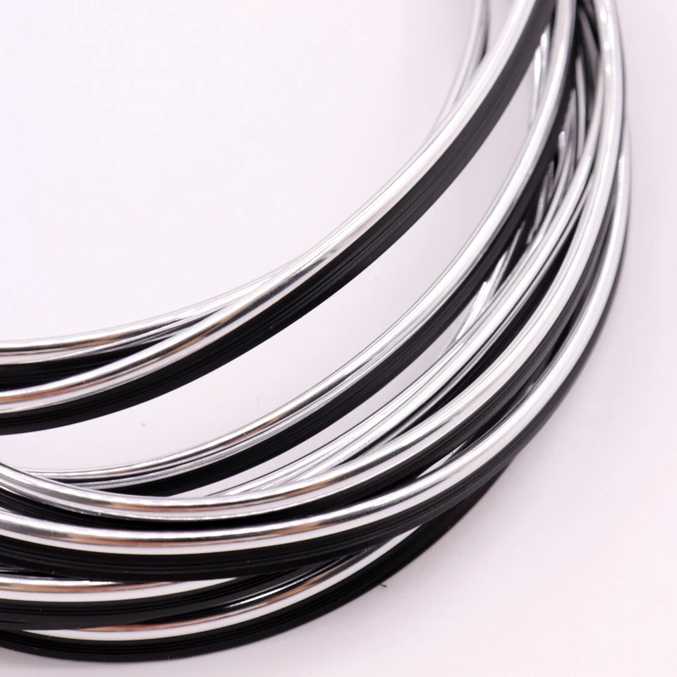 Tira de relleno interior exterior universal plateada para decoración de molduras de estilo de coche 5M Foto 2 de 4