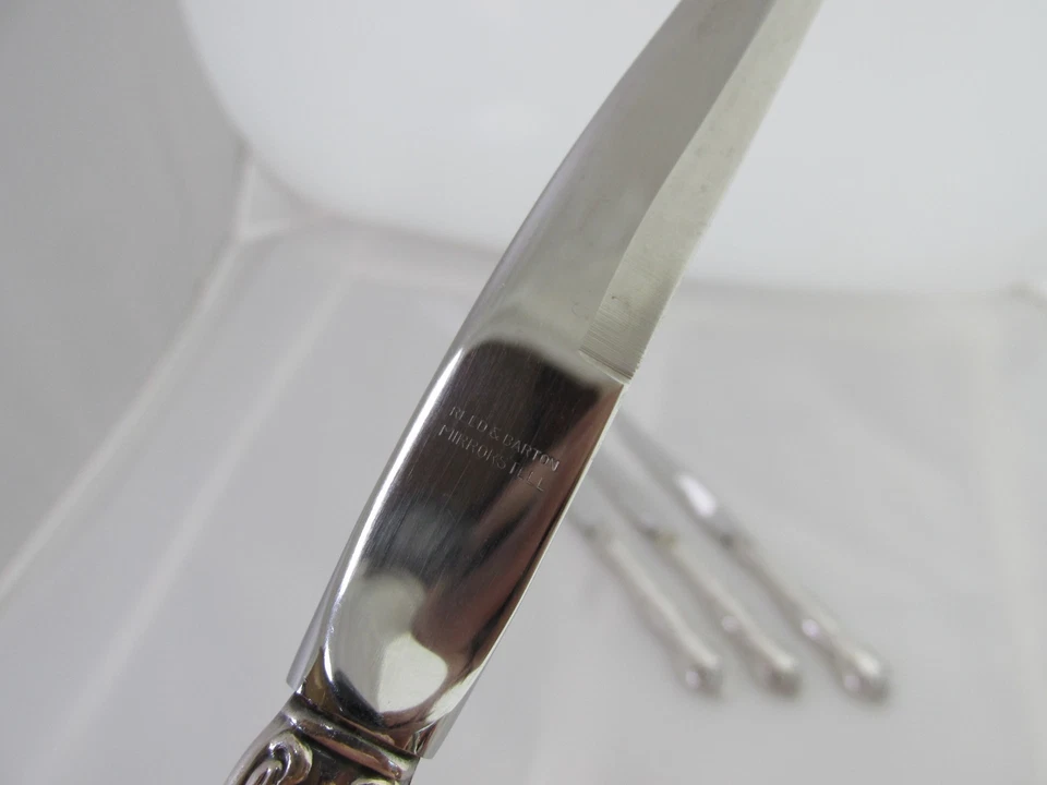 4 Reed & Barton WISTERIA Silverplate 1966 Silverware Flatware Steak Knives - Image 4 of 4