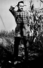 Italian writer and poet Elio Bartolini walking in a marshland 1960s Old Photo