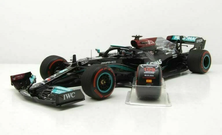MINICHAMPS 1:18 MODELLINO AUTO MERCEDES AMG F1 L. HAMILTON WINNER GP SPAGNA 2021 - Immagine 3 di 4
