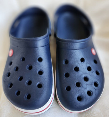 Crocs Off Court Clog Navy Blue with White/Red Outsole - Men's 7 Women's 9