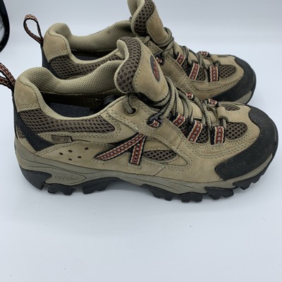 cabela's hiking shoes
