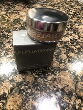 La Bella Donna Loose Mineral Foundation with SPF 20, Light Amber