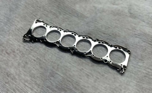Guarnizione testata portachiavi Nissan Skyline - acciaio inox lucido - Foto 2 di 3