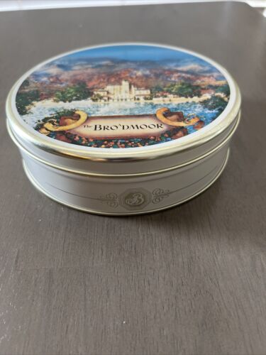 Rare Maxfield Parrish Broadmoor Hotel tin box 6” - Picture 2 of 4