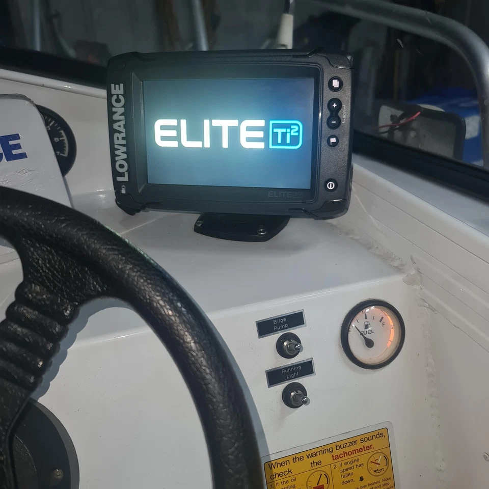 Horizon 4.4 metre fishing boat - image 4 of 4