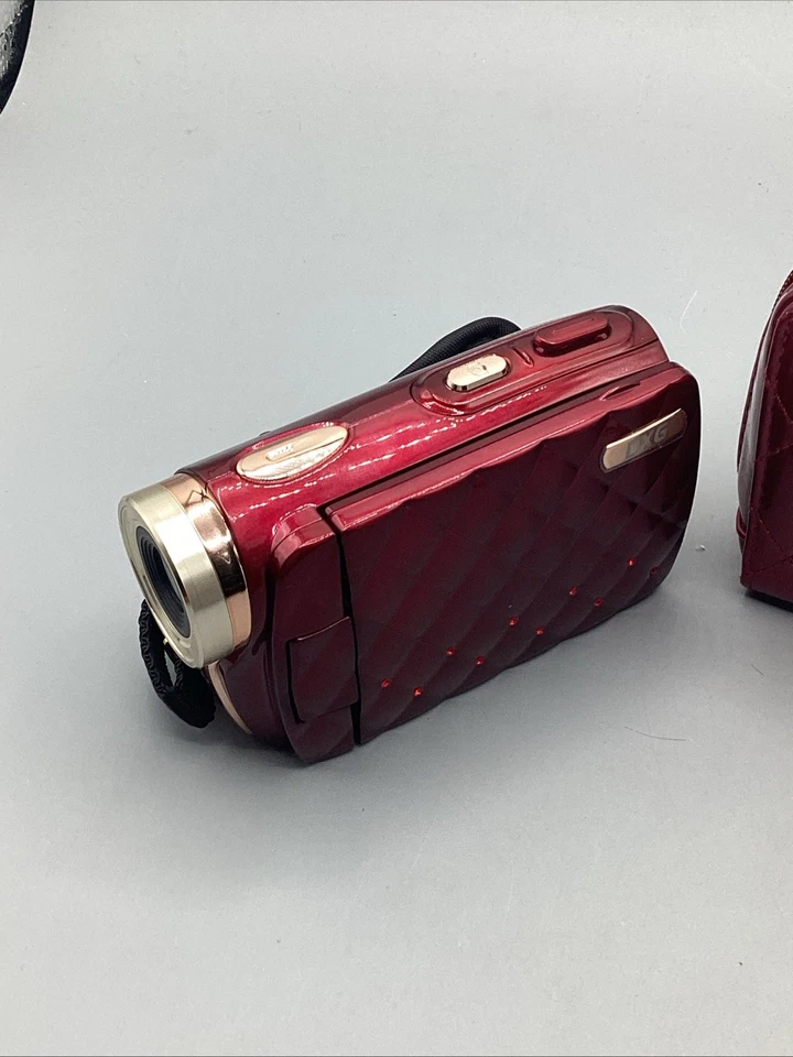 NOS DXG 535v HD 5MP Red Camcorder W/Protective Case - Image 2 of 4
