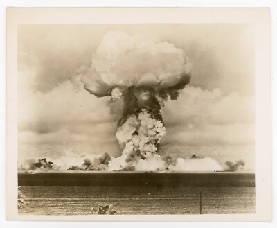 Atomic Bomb Test Photo Baker Bikini 1946 Official Navy Mushroom Cloud