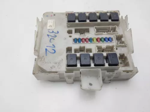 284B6EB30C Caja Reles/Fusibles para NISSAN NAVARA PICKUP (D40M) 2007 8237956 - Imagen 1 de 9