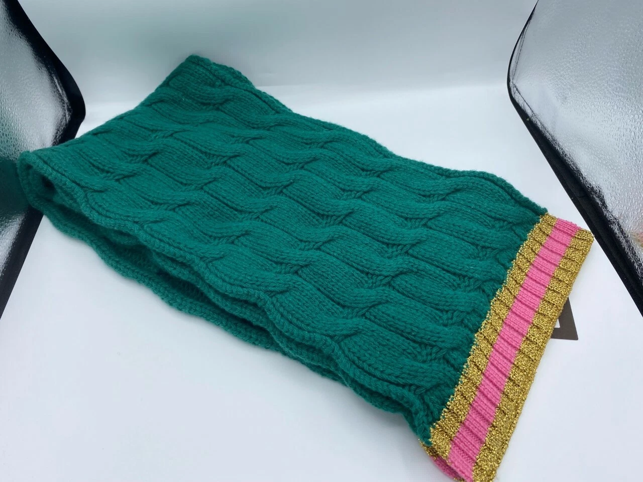 Écharpe femme en tricot câble vert or rose NEUF