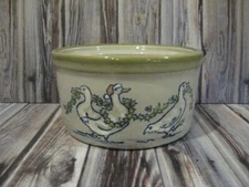 LOUISVILLE STONEWARE CHRISTMAS GEESE ROUND BUTTER CROCK - NO LID