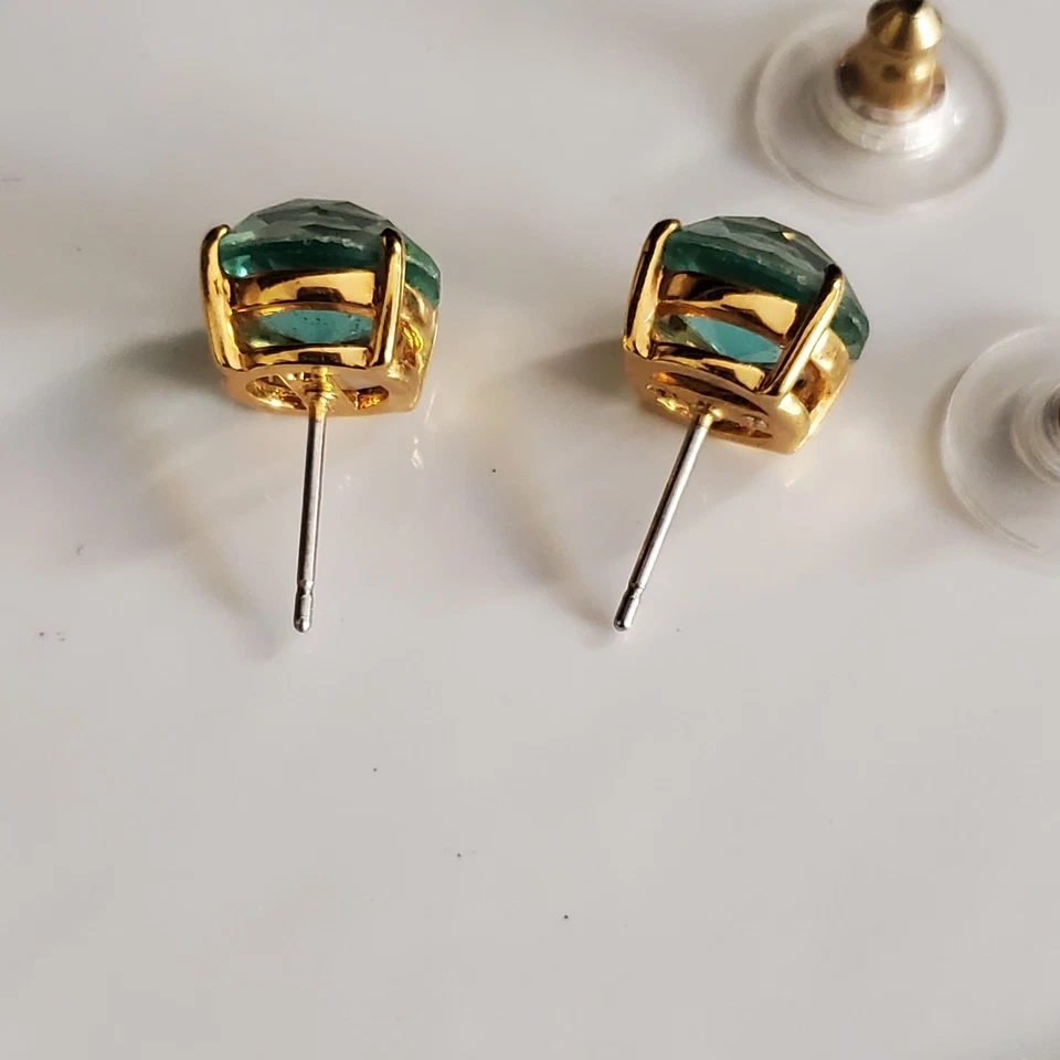 Pendientes Kate Spade Bright Ideas piedras verdes en montura chapada en oro firmados Foto 2 de 4