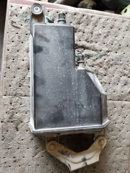 Subaru Impreza 2014 bote de vapor de combustible 583935 Foto 3 de 4