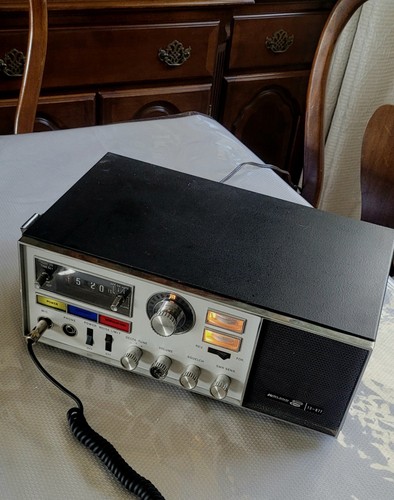 Radio CB Midland de colección modelo 13-877 con micrófono Super Star funciona muy bien. - Imagen 4 de 12