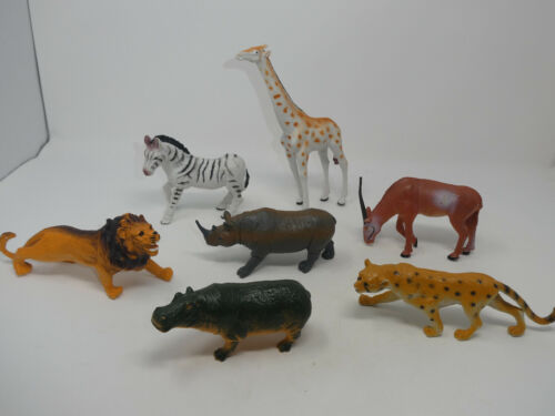 LOT OF 7 AFRICAN SAFARI ANIMALS REALISTIC PLASTIC TOY FIGURES 1998 - Picture 1 of 7