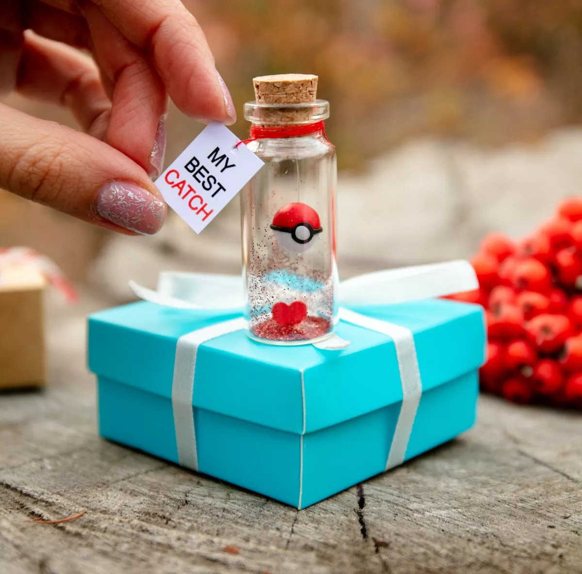 Cute Anniversary Present for Girlfriend or Boyfriend, Unique Game-Inspired Romantic Bottle, Anniversary Love Wish Jar (White Frame, I Choose You)