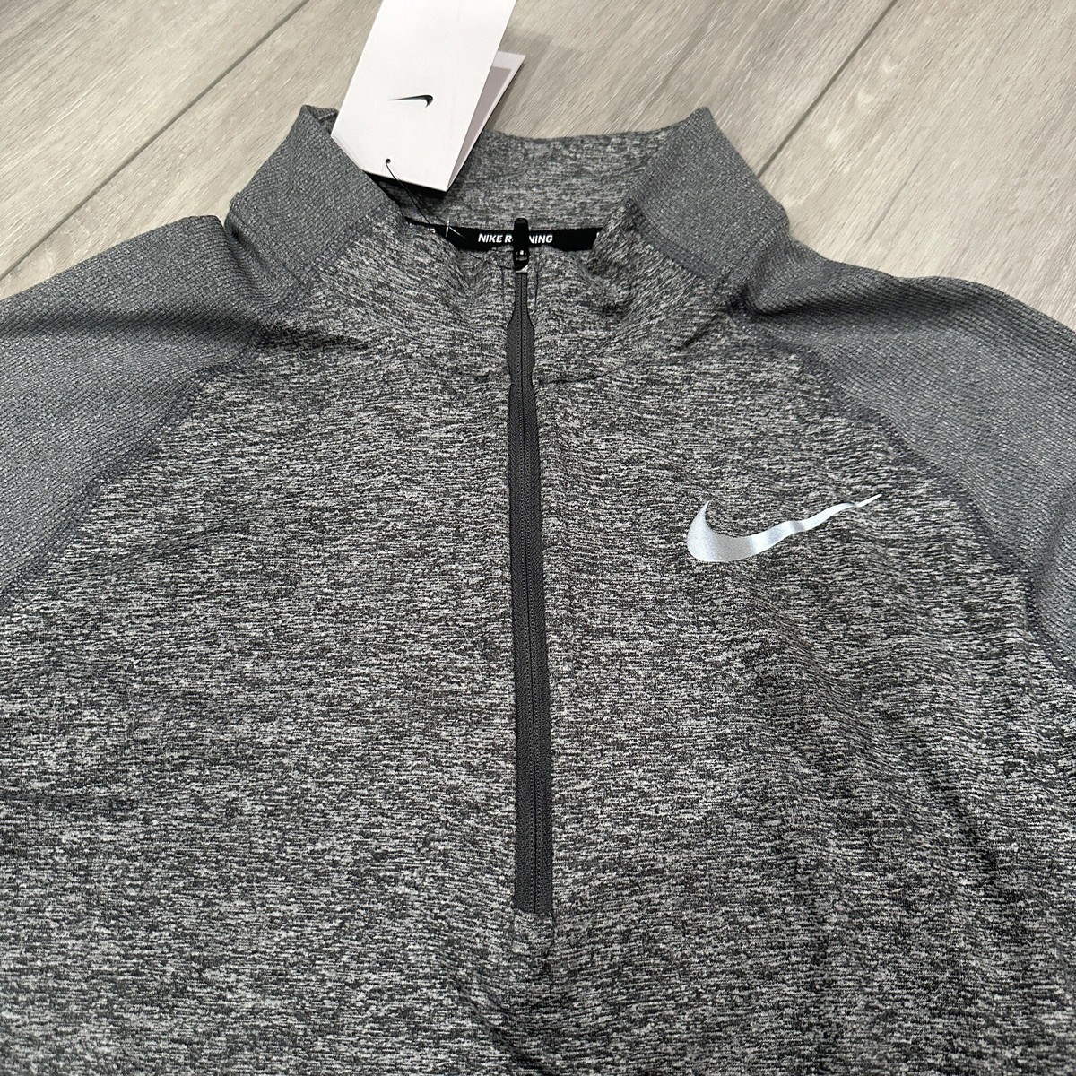 NEW Nike Dri-Fit Element CD8273-021 Gray 1/2 Zip Running NEW Nike Dri-Fit Element CD8273-021 Gray 1/2 Zip Running