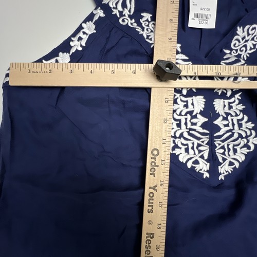 Charlotte Russe Sleeveless Blouse Women’s V-Neck Embroidered Navy Blue L NWT New - Picture 6 of 10