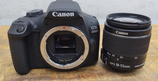 Canon EOS 2000D DSLR Digital Camera With EF S 18 55mm 4474 SC USED READ