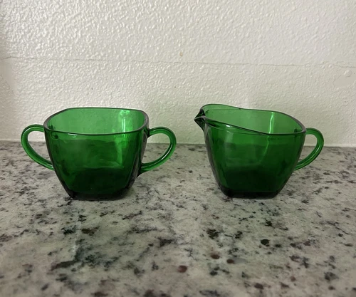 Anchor Hocking Vintage Emerald Green Depression Glass Sugar And Creamer Set