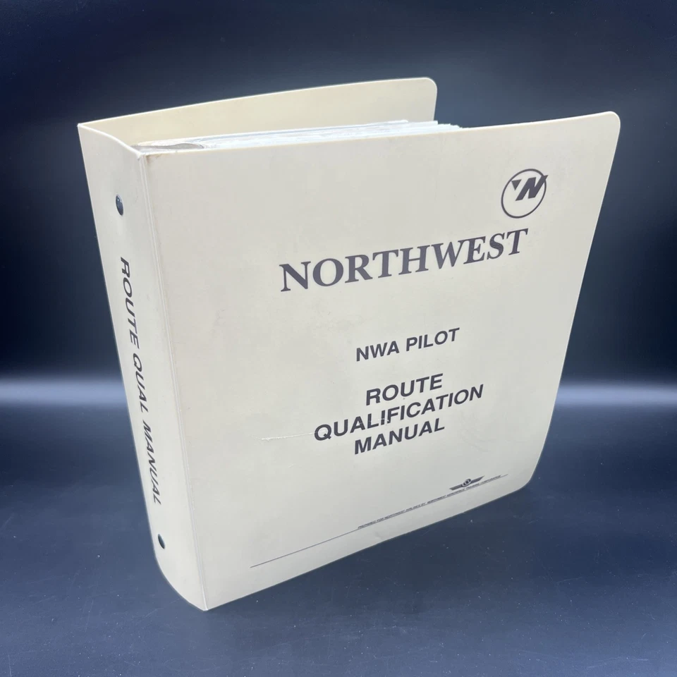 Manual de calificación de ruta de piloto de Northwest Airlines 1990 original Foto 2 de 4