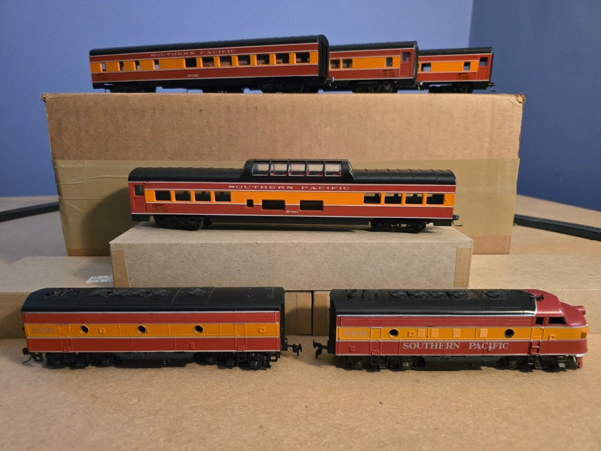 PULLMAN HO - Locomotive type BB 63000 ép IV SNCF (BB 63614) - PULLMAN - Modélisme ferroviaire - Vente en ligne de trains électriques - échelle HO, OO, N, HOe, miniatures