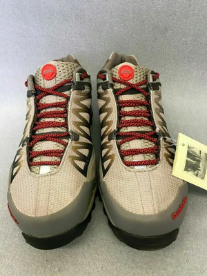 dunham waffle stomper