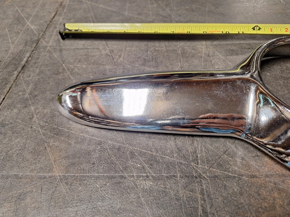 Ford 1949 1950 Vintage Custom Spinner Cromo V8 Parrilla Personalizada Centro Raro Foto 2 de 4