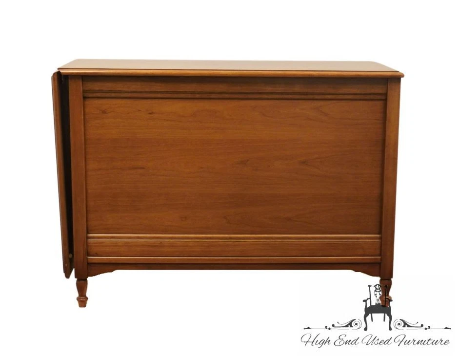 THOMASVILLE FURNITURE Collector's Cherry Traditional Style 66" Server Buffet ... - Image 4 of 4