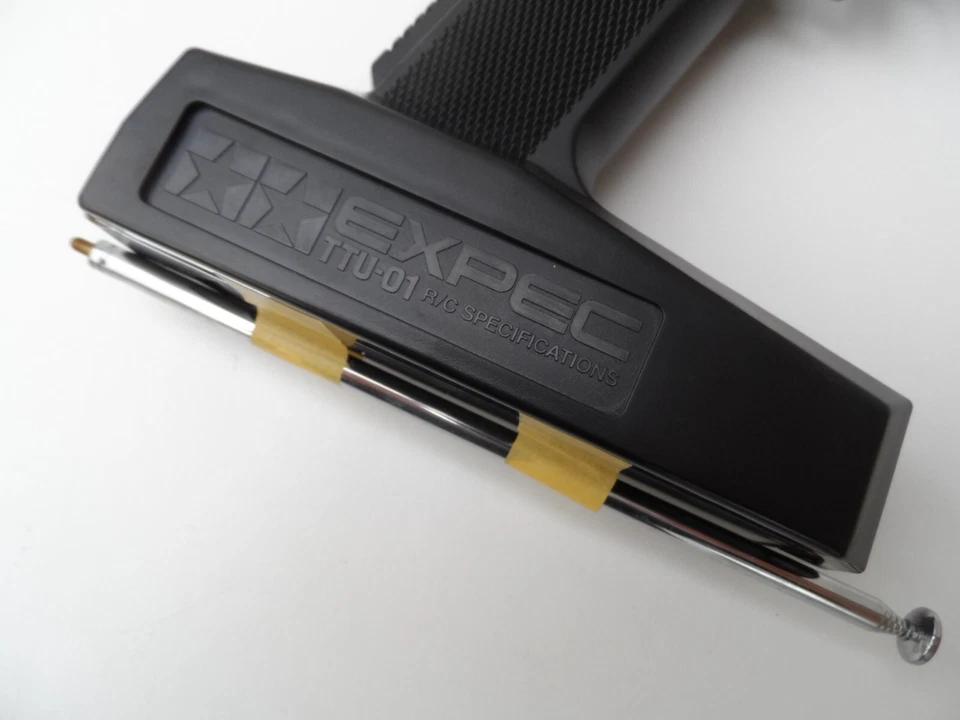 Rare New-Old-Stock Tamiya Expec TTU-01 27mhz AM Radio Transmitter With Aerial - Image 2 of 4